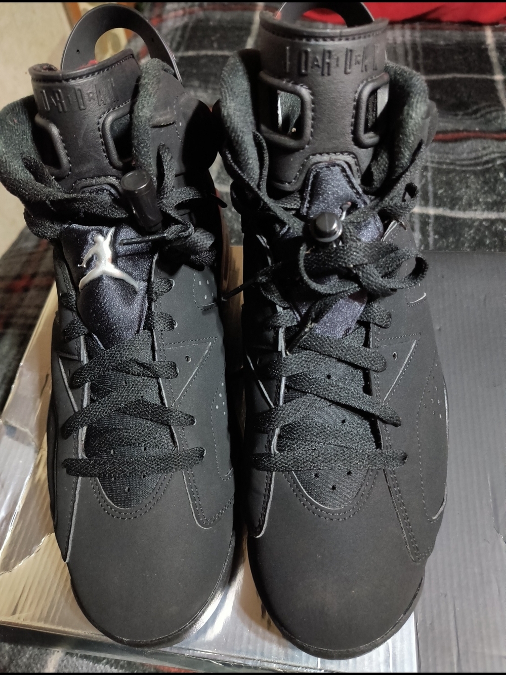 Air Jordan 6 Retro "Chrome" DX2836-001